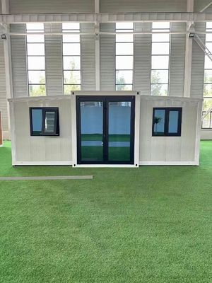 Thiết kế nội thất tùy chỉnh 40ft Nhà ở chế tạo với tấm thép màu EPS T65mm và hệ thống ngắt mạch bảo vệ rò rỉ 32A