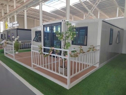 Thùng chứa gấp 20ft lý tưởng cho các dự án pop-up tạm thời EPS / PU / Rock Wool Sandwich Panel tuổi thọ hơn 20 năm