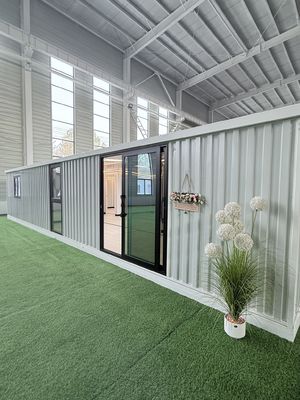 Bull 30 * 30 Đèn phẳng Đèn đèn 40ft Chất chứa mở rộng Nhà T65mm EPS Sản phẩm bằng thép màu và độ dày sàn 18mm