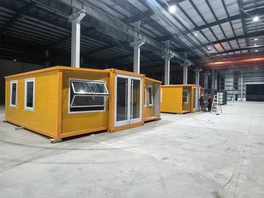 Hệ thống ống nước được lắp đặt sẵn Nhà chứa mở rộng có cách ly bọt polyurethane và cửa an ninh thép